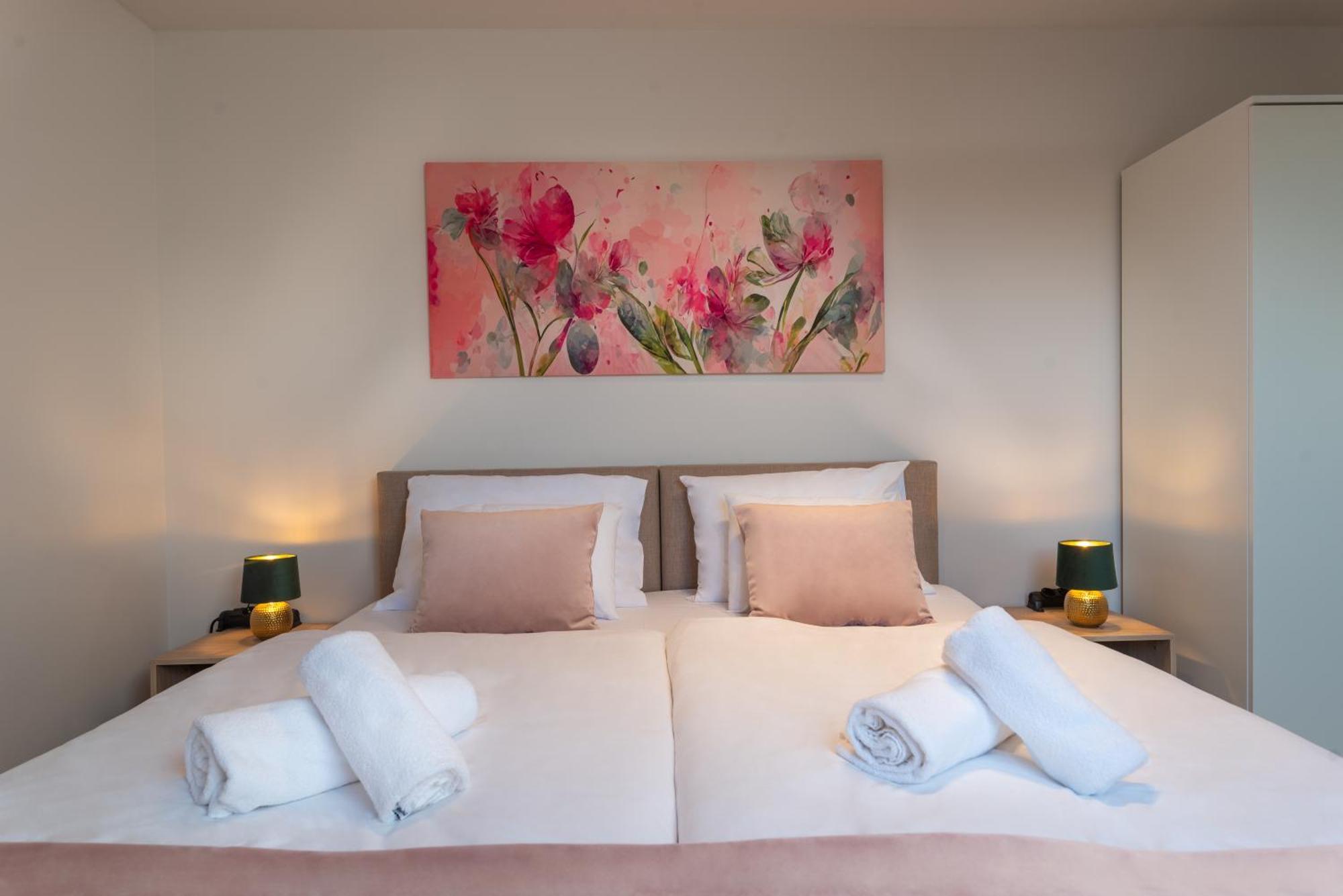 Holdvirag Hotel Шарвар Екстер'єр фото