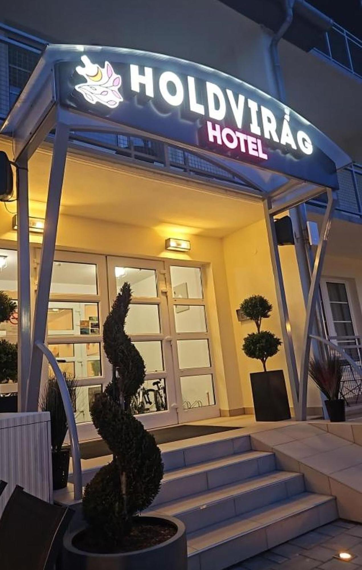 Holdvirag Hotel Шарвар Екстер'єр фото