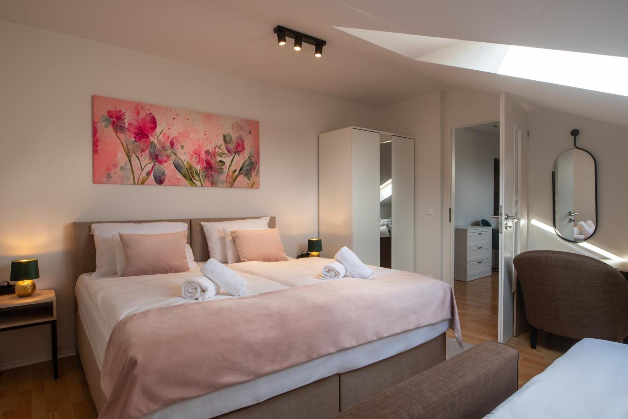 Holdvirag Hotel Шарвар Екстер'єр фото