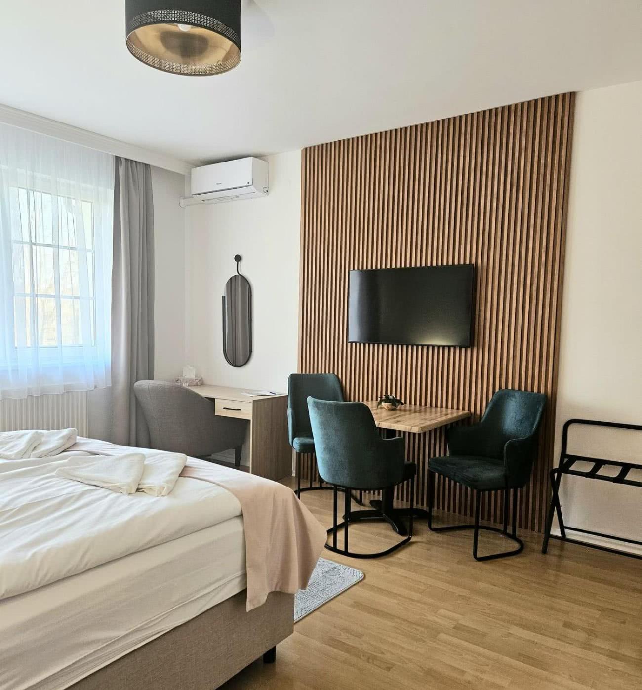 Holdvirag Hotel Шарвар Екстер'єр фото