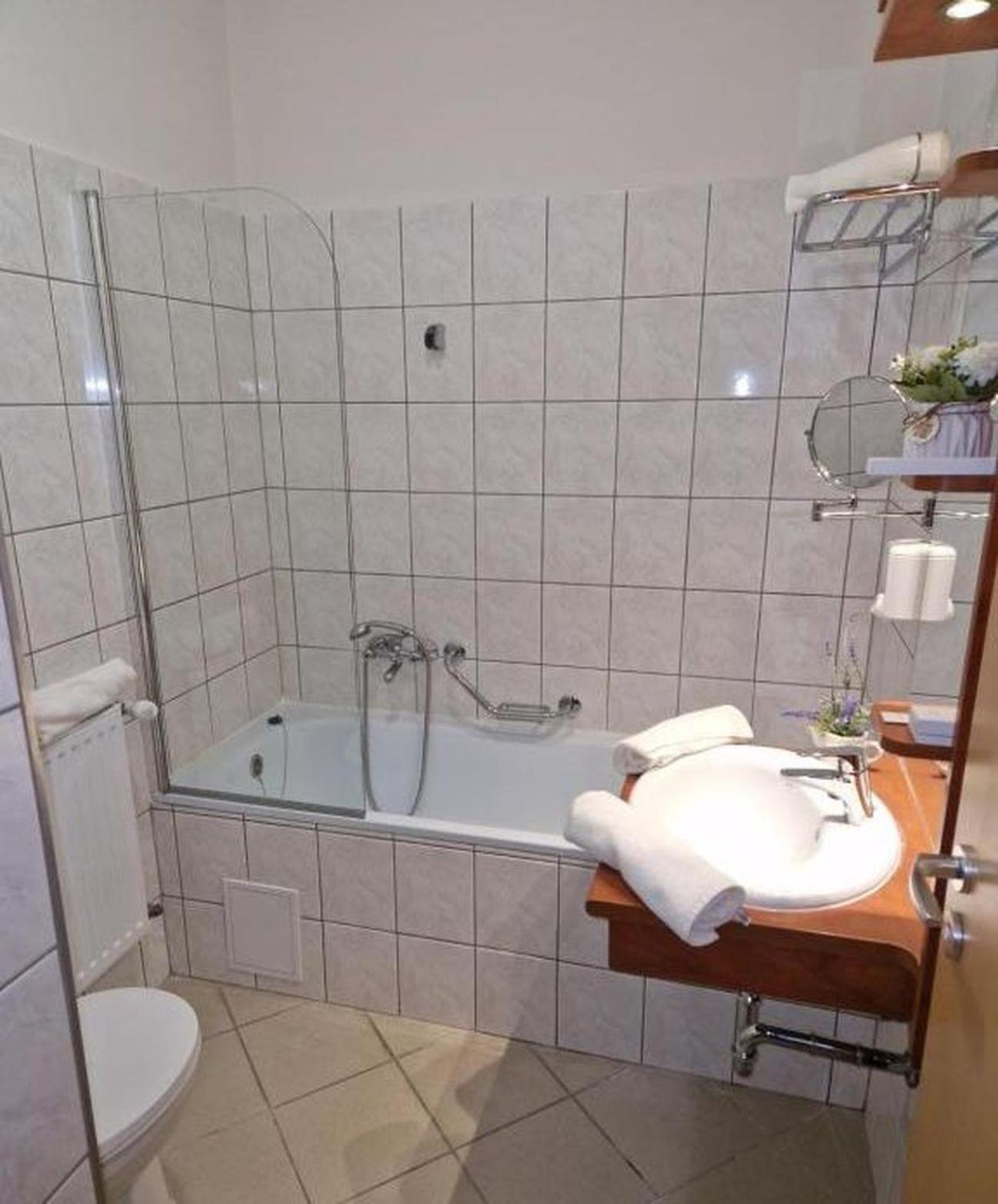 Holdvirag Hotel Шарвар Екстер'єр фото