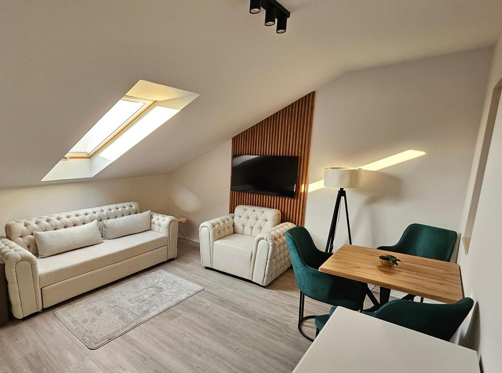 Holdvirag Hotel Шарвар Екстер'єр фото