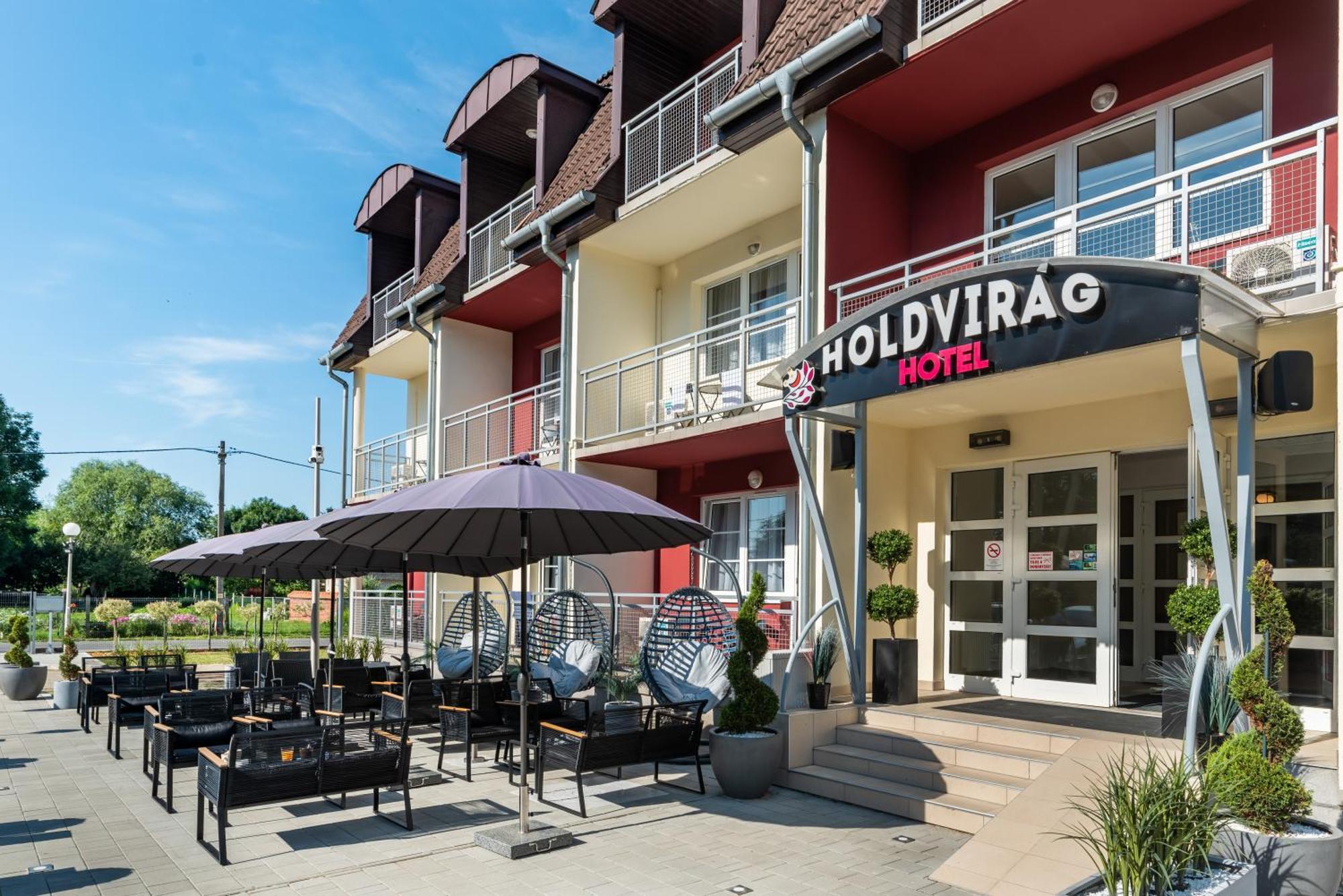 Holdvirag Hotel Шарвар Екстер'єр фото